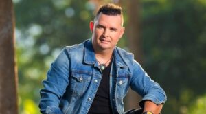 Ángel García estrena nuevo éxito musical Dinero Maldito remueve conciencia (3)