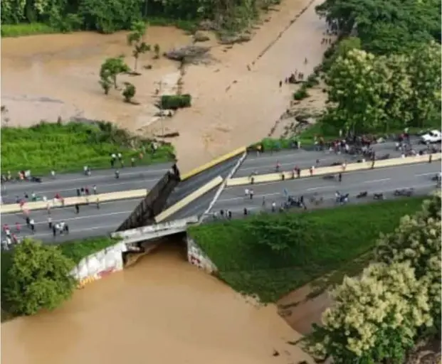 Inundaciones en 4 estados de Venezuela