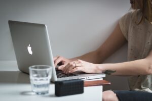 laptop-2562361_960_720