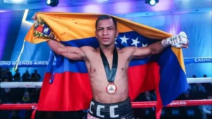 El púgil venezolano Carlos Cañizales: ¡Nuevo Campeón Mundial!