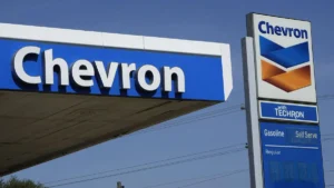 Chevron reanudará el envío de petróleo venezolano a EE. UU.