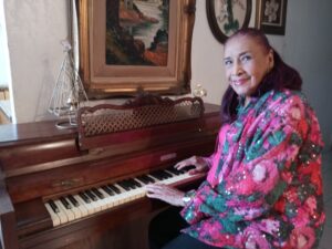 Gladys Bulnes, médico y escritora: “Los cubanos siempre nos inspiramos y creamos”