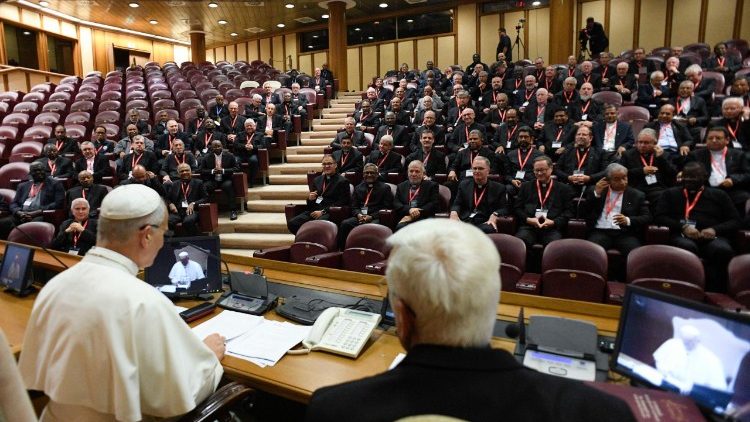 FOTO PRINCIPAL DEL PAPA EN CONFERENCIA