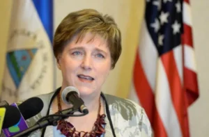 embajadoradeeeuu-honduras-noticias-laura-dogu-diplomacia-elespectadorhn-1-860x564.jpg (1)